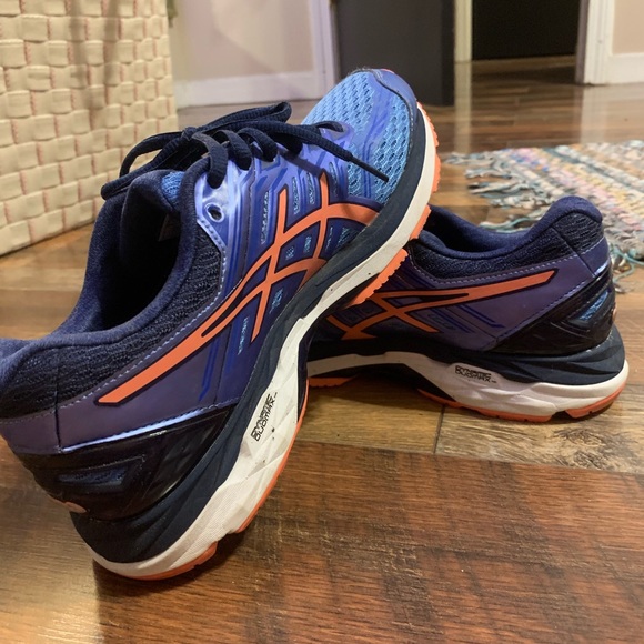 ASICS Running Shoes - Picture 4 of 7